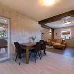 Front In Holiday home Pridraga