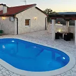 Front In Holiday home *